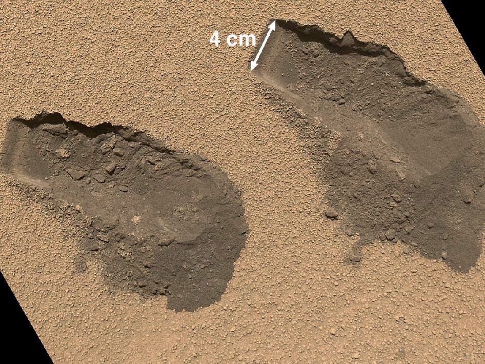 Journey to the Edge of Time CURIOSITY FIRST MARS SOIL ANALYSIS