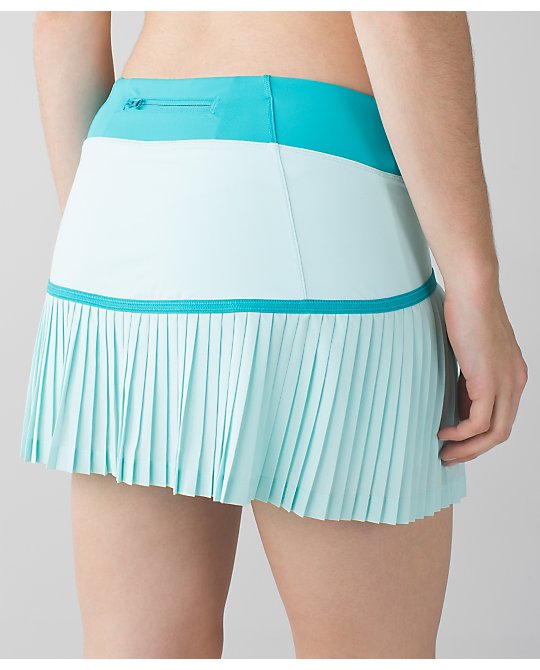 lululemon sweet-pleat-skirt