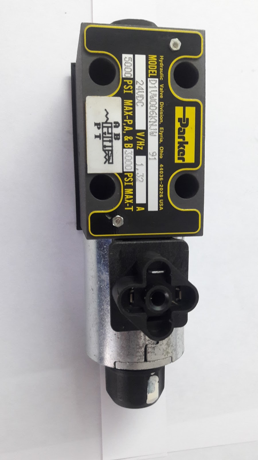 Parker Hydraulic Valves D1VW006KNJW 24VDC Suppliers in Ahmedabad Mumbai