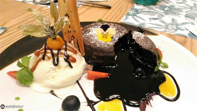 Chock-A-Block Lava Cake Delicious Cafe One Utama,