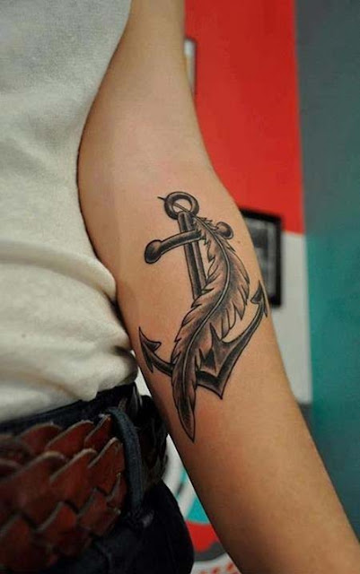 Tatuagens de âncoras para as mulheres Tatuagens de âncoras para as mulheres