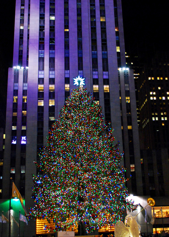 quick rockefeller center selfie with my marvelous mother a midst the hustle bustle - Rockefeller Christmas Show quick rockefeller center selfie with my marvelous mother a midst the hustle bustle - Rockefeller Christmas Show