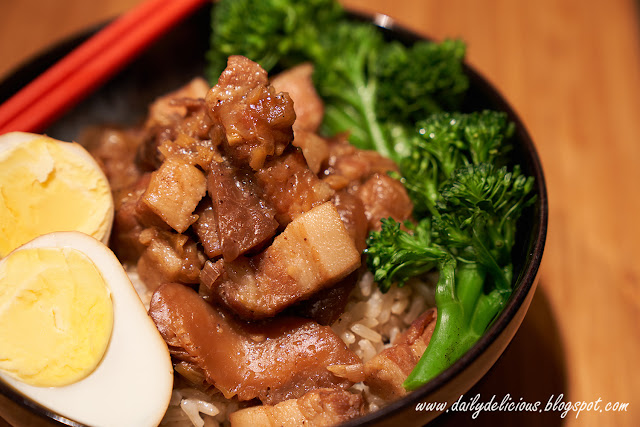 dailydelicious: Jasmine Brown rice with five spice braised pork belly
