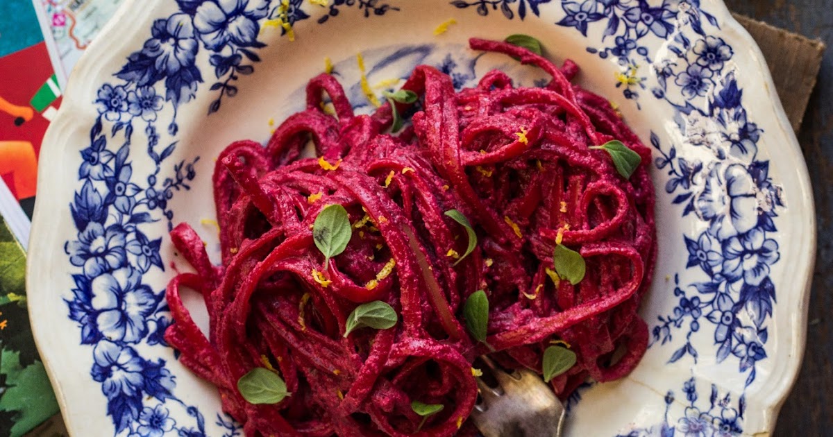 ZIMOWE PESTO Z BURAKA Wegan Nerd roślinne gotowanie