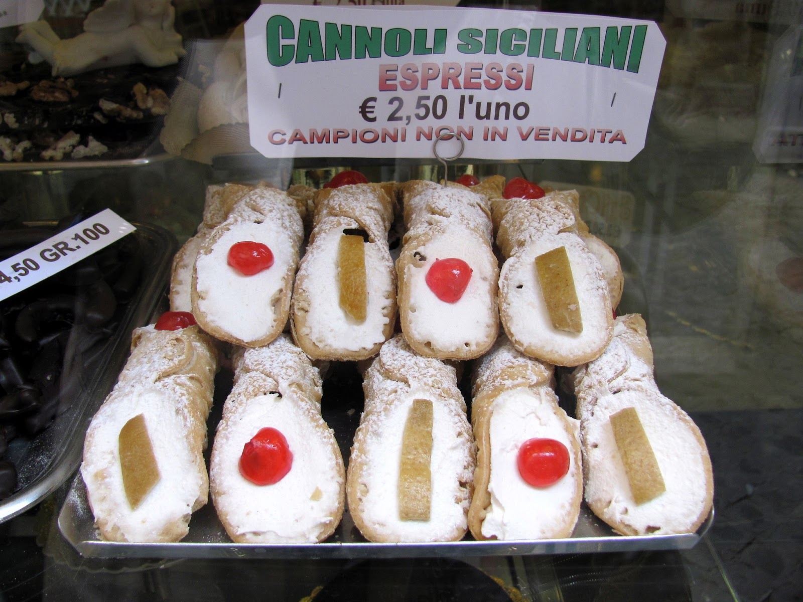 Tra dolce ed amaro: Die süßesten Röhrchen der Welt: Cannoli Siciliani