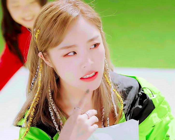 theqoo inserted image