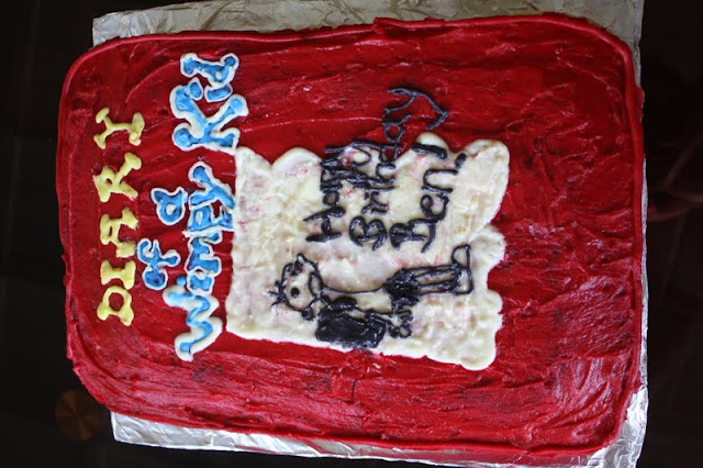 Overhead shot of diary of a wimpy kid cake.
