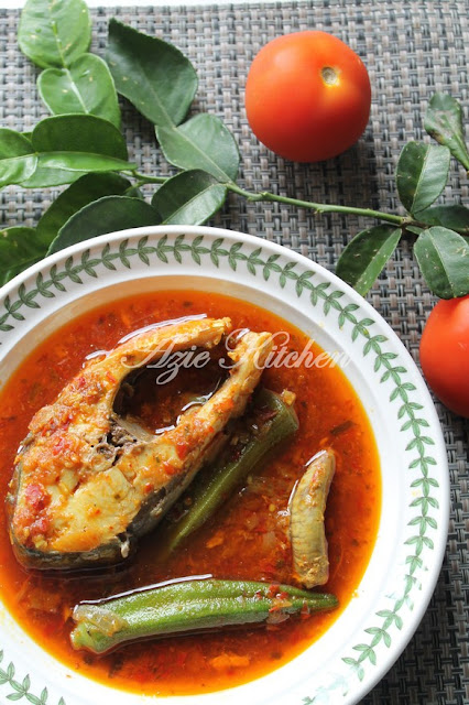 Masak Asam Pedas Melaka Ikan Terubuk