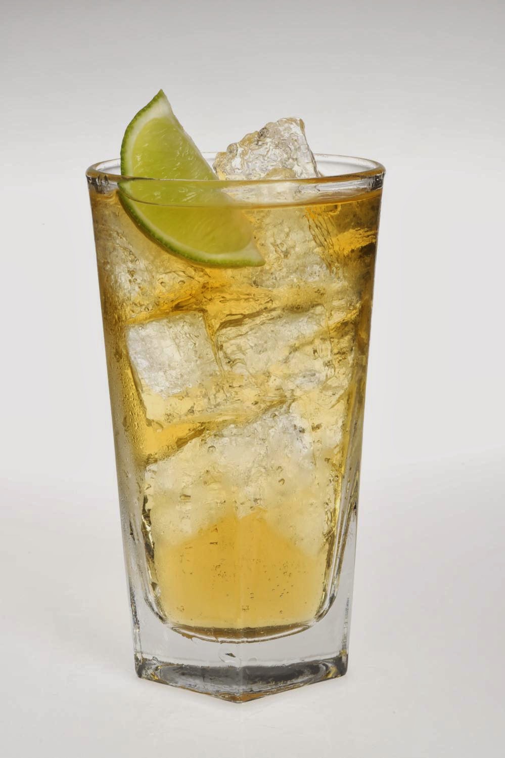 C'est La Vie Golden Birthday Drinks