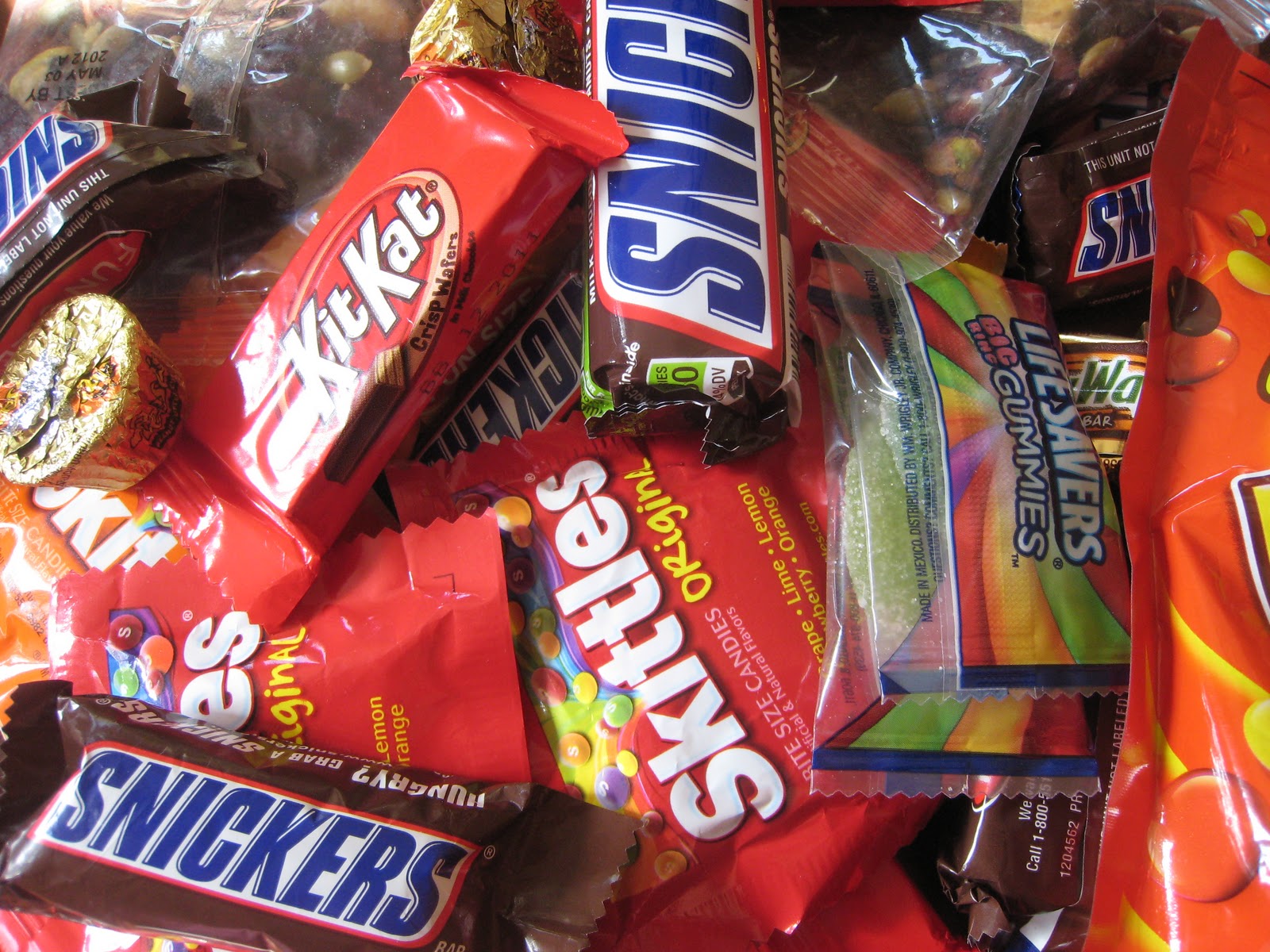 The Garlic Press Halloween Candy Chocolate Bark
