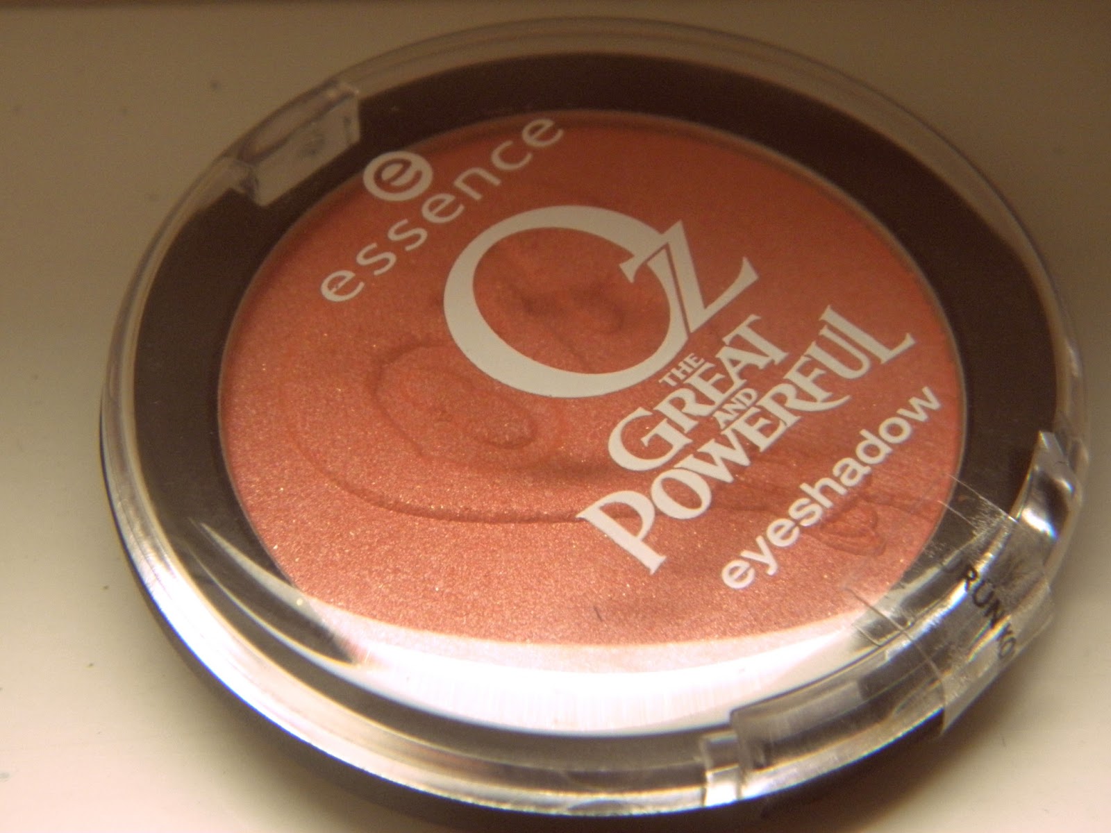 Essence 3. Тени эссенс. Тени эссенс. Тени эссенс серые. Essence 3.