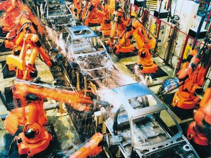 industrial car manufacturing robots
