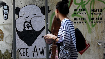 Una pintada en Hong Kong pide la libertad para Ai Weiwei