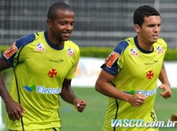 Diego Rosa comenta primeiro jogo pelo Vasco: 'Fiquei emocionado'