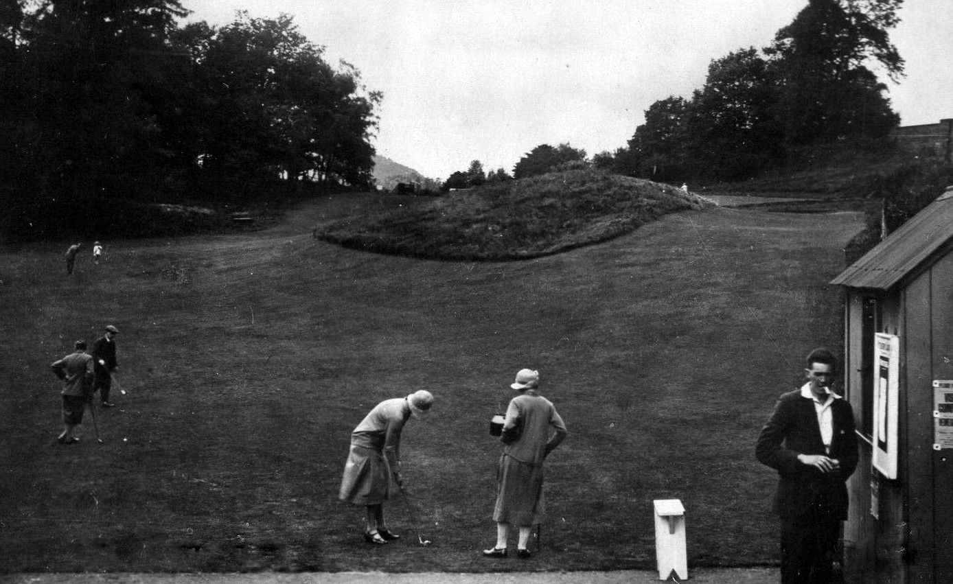 Tour Scotland Old Travel Blog Photograph Putting Green Golf Course