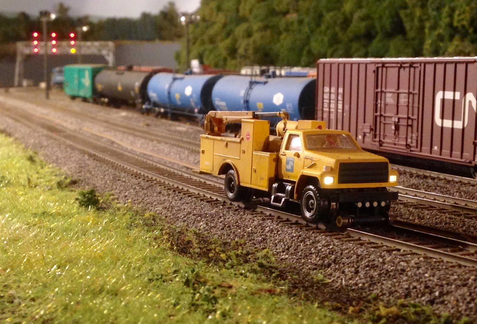 Conrail's Onondaga Cutoff MaintenanceofWay Operations