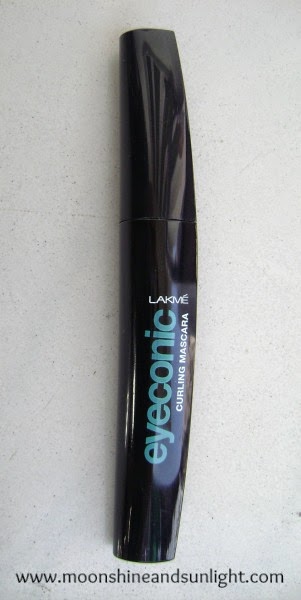 LAKME eyeconic curling mascara review, swatches and price in India