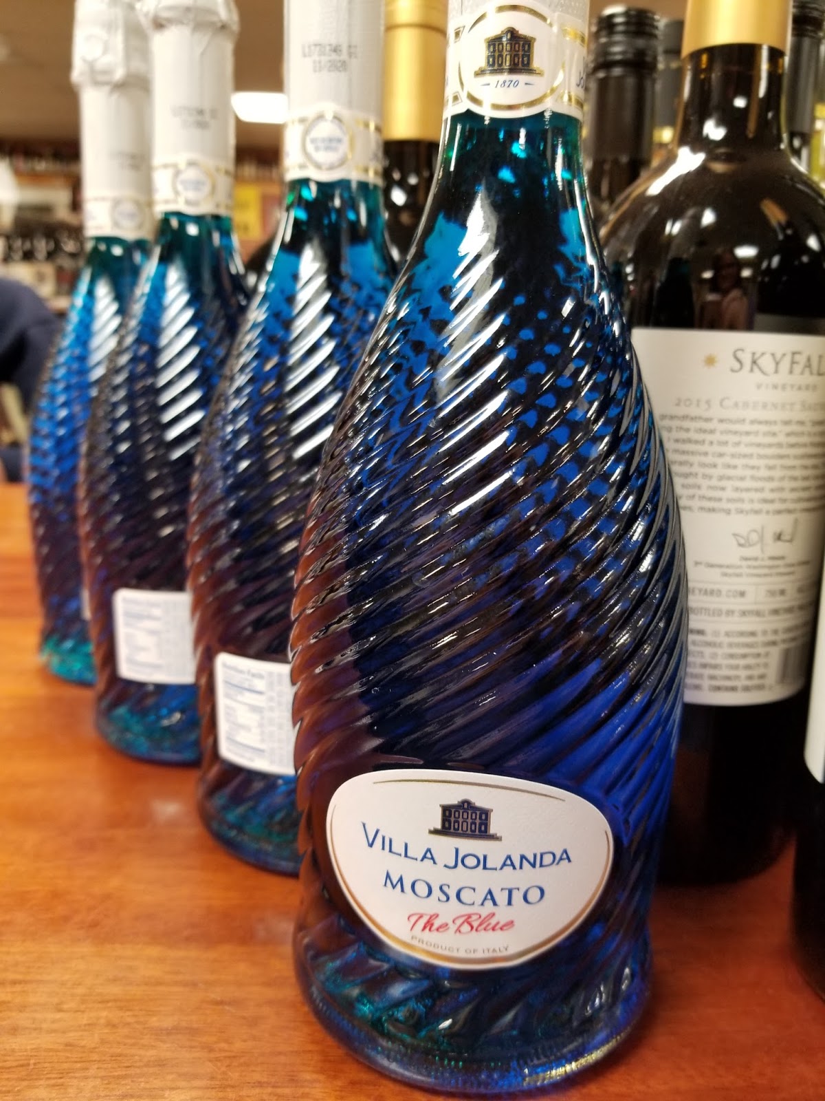 Becky #39 s Wine Blog: Tasting Villa Jolanda Moscato The Blue