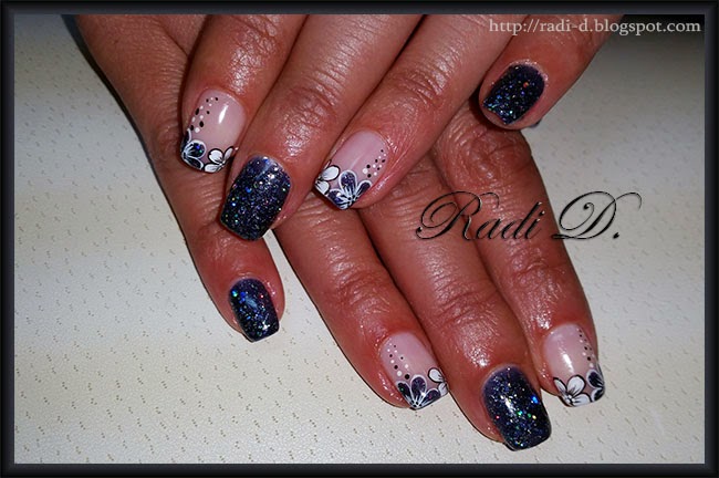 It`s all about nails: Black glitter gel polish with flowers