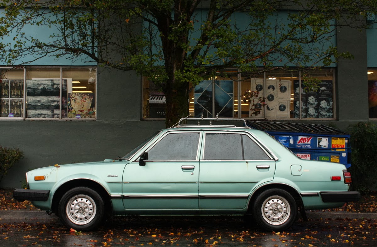 OLD PARKED CARS.: 1981 Honda Accord.