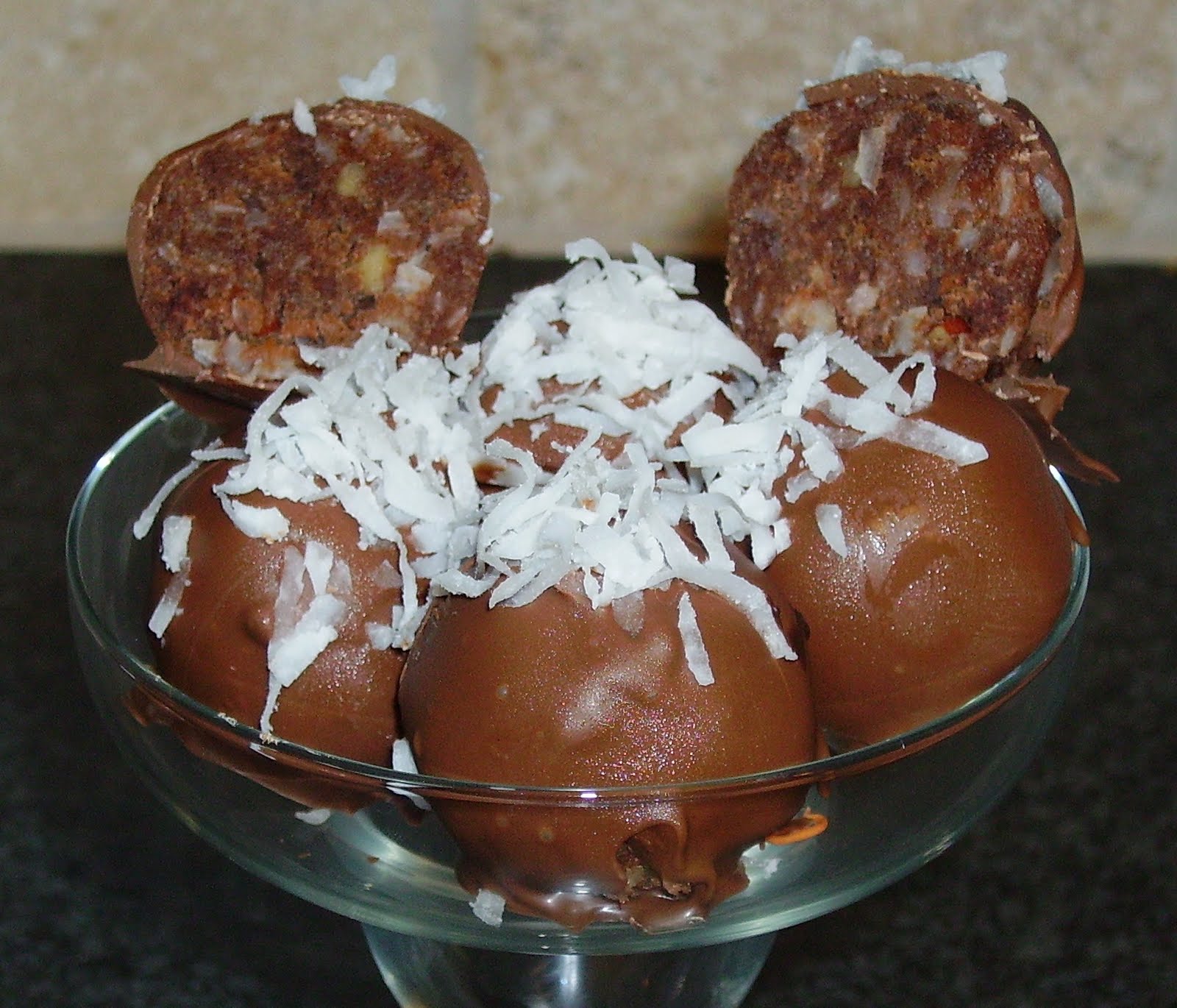 Sugar Bear Sweetery Introducing Two New Cake Truffle Flavors German