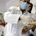 Médicos cubanos movem ações na Justiça para permanecerem no Brasil e ter salário integral