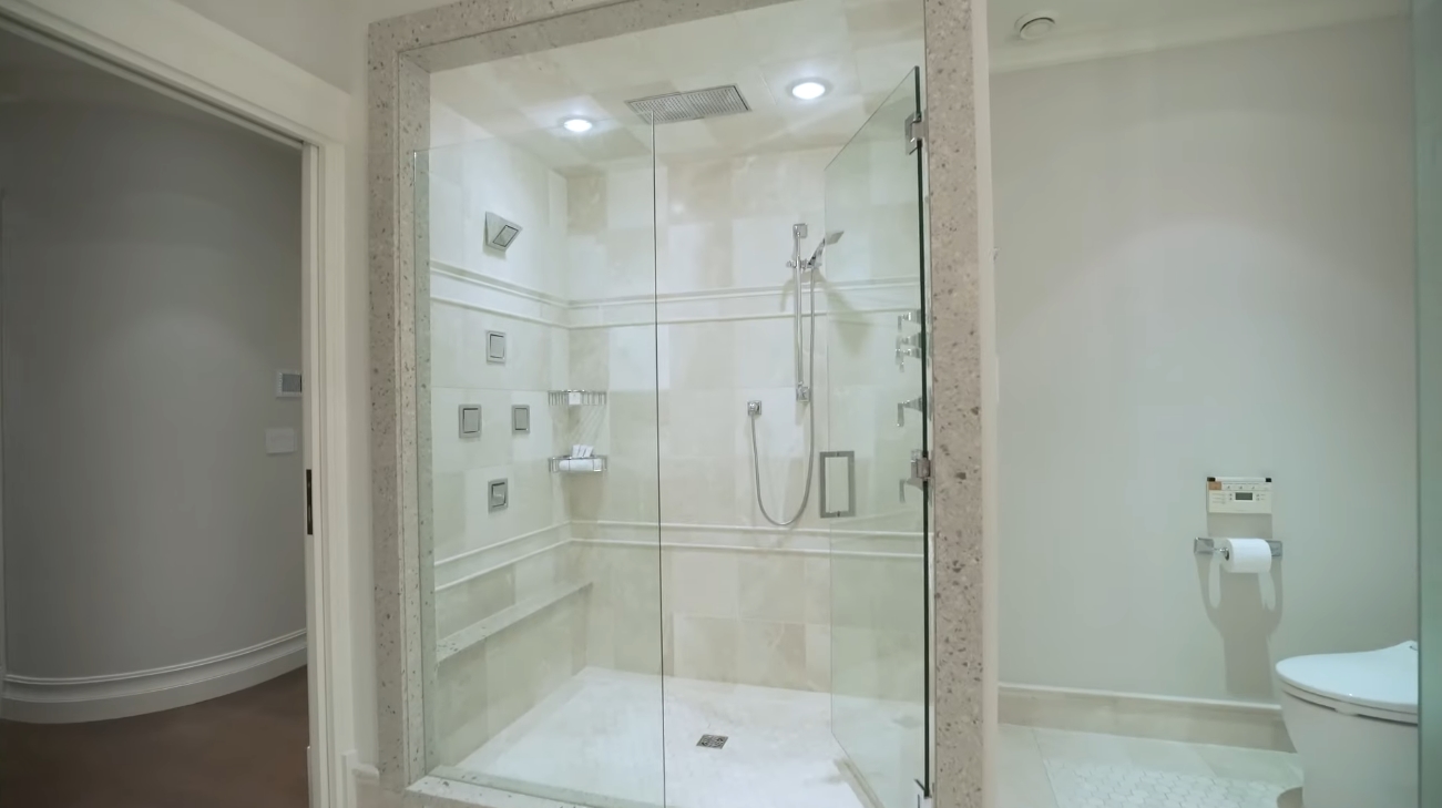 21 Photos vs. 13472 13A Avenue, White Rock | Neacsu Denner Group - Luxury Home And Interior Design Video Tour