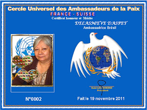 Delasnieve Daspet recebe Certificat Honneur et Mérite du Cercle Universel des Ambassadeurs de la Pa