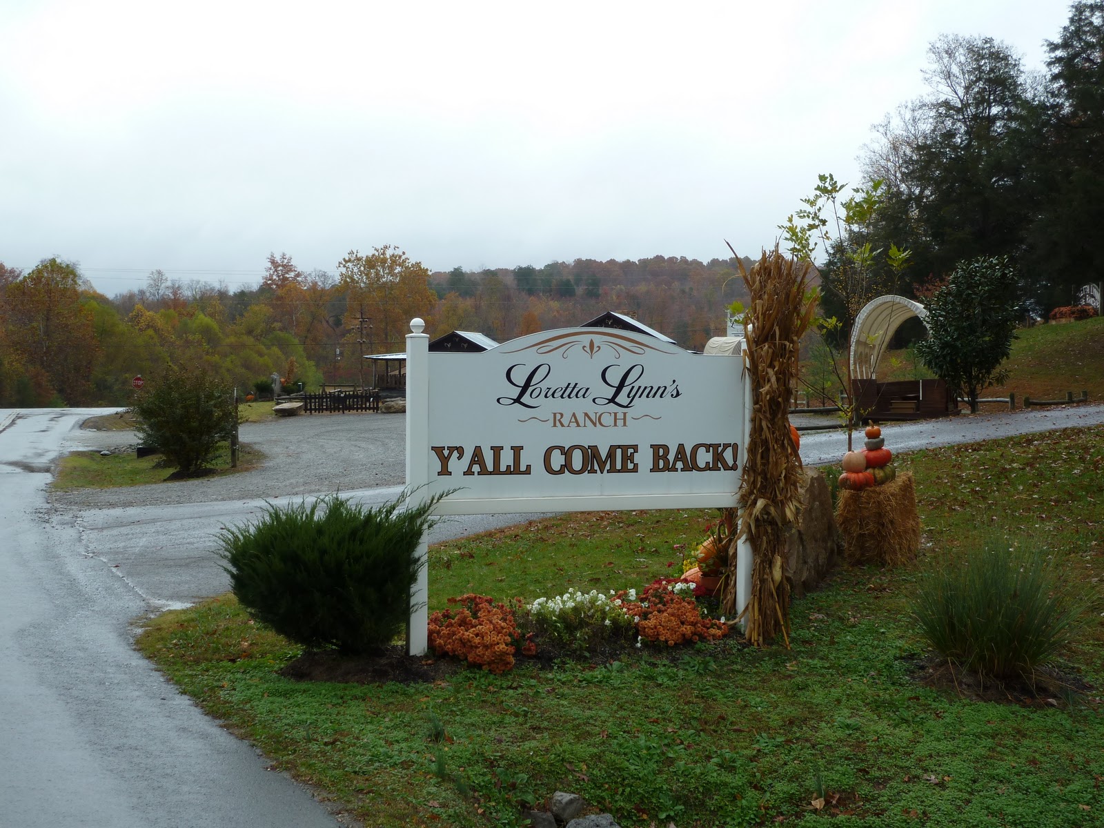 Traveling in our 5th Wheel Hurricane Mills, Tennessee