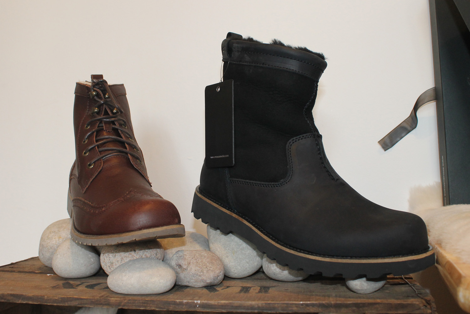 EMU Australia Late Night Shopping Event London A La Male