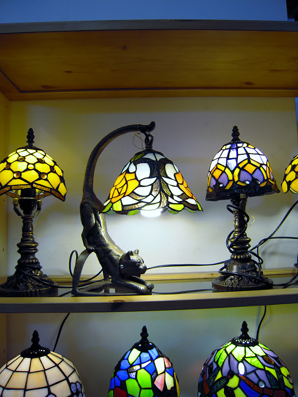 UMI & TSURU Stained Glass Lamp Stands