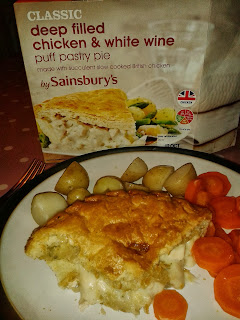 Sainsbury's Classic Chicken and White Wine Pie