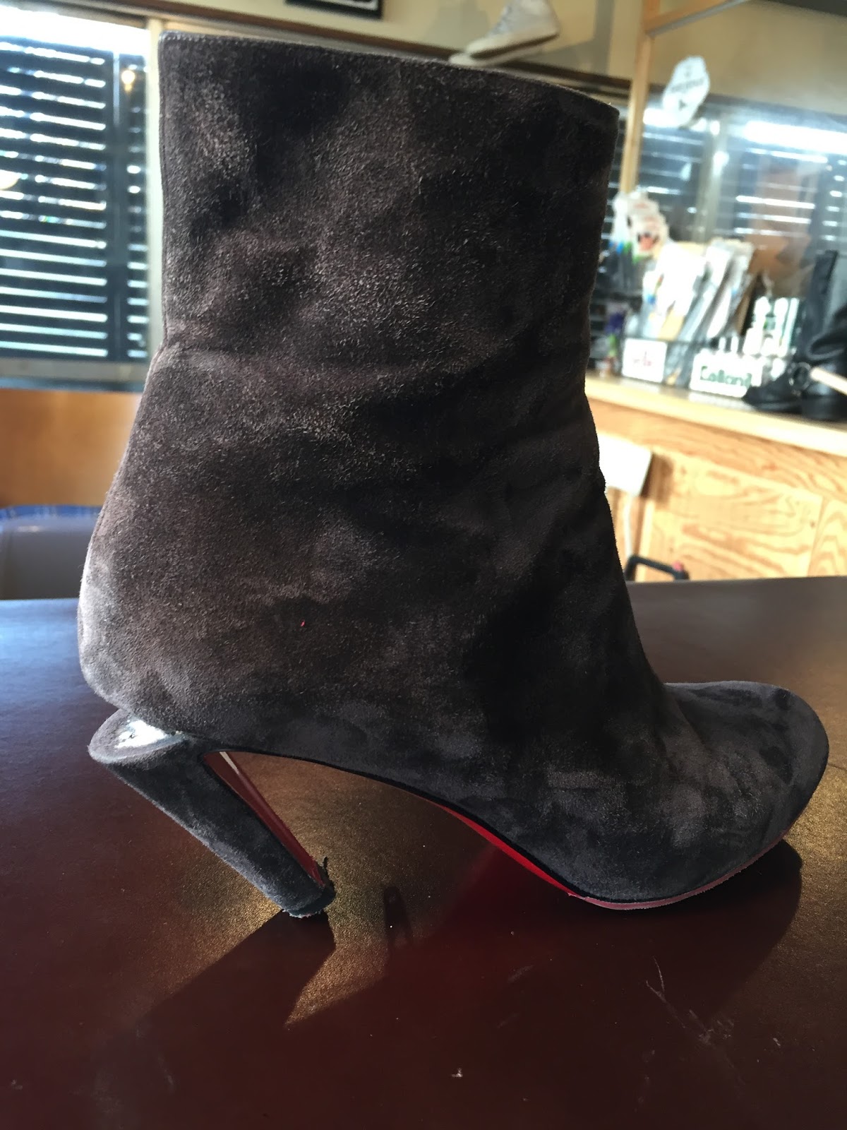 Small Axe Shoe Repair Christian Louboutin ヒールの折れ修理