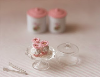 Dollhouse Miniatures, Miniature Food Jewelry, Craft Classes: 1:12 scale
