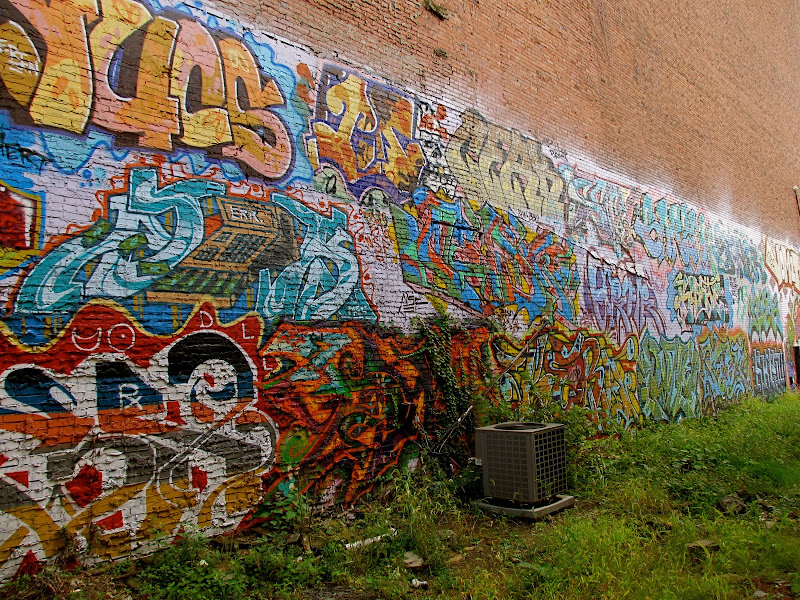 Pittsburgh Murals and Public Art Wild Style Graffiti by 30 artists