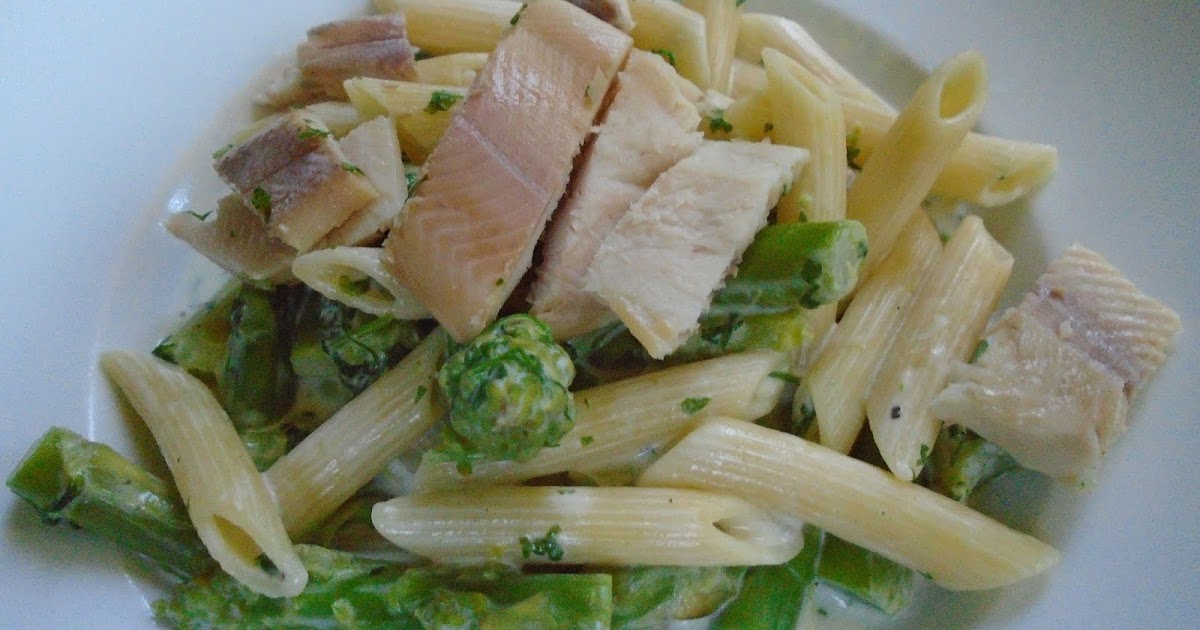 Hamburg kocht!: Pasta mit grünem Spargel und geräucherter Forelle