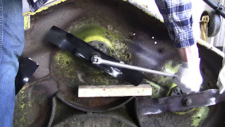 How to Change the Blades on a John Deere Riding Mower