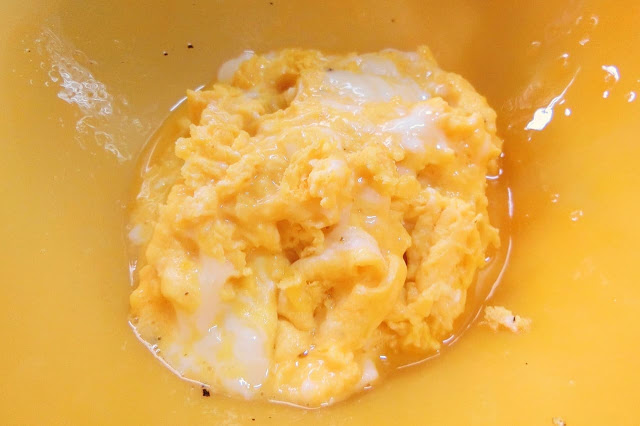 半熟炒り卵を作る