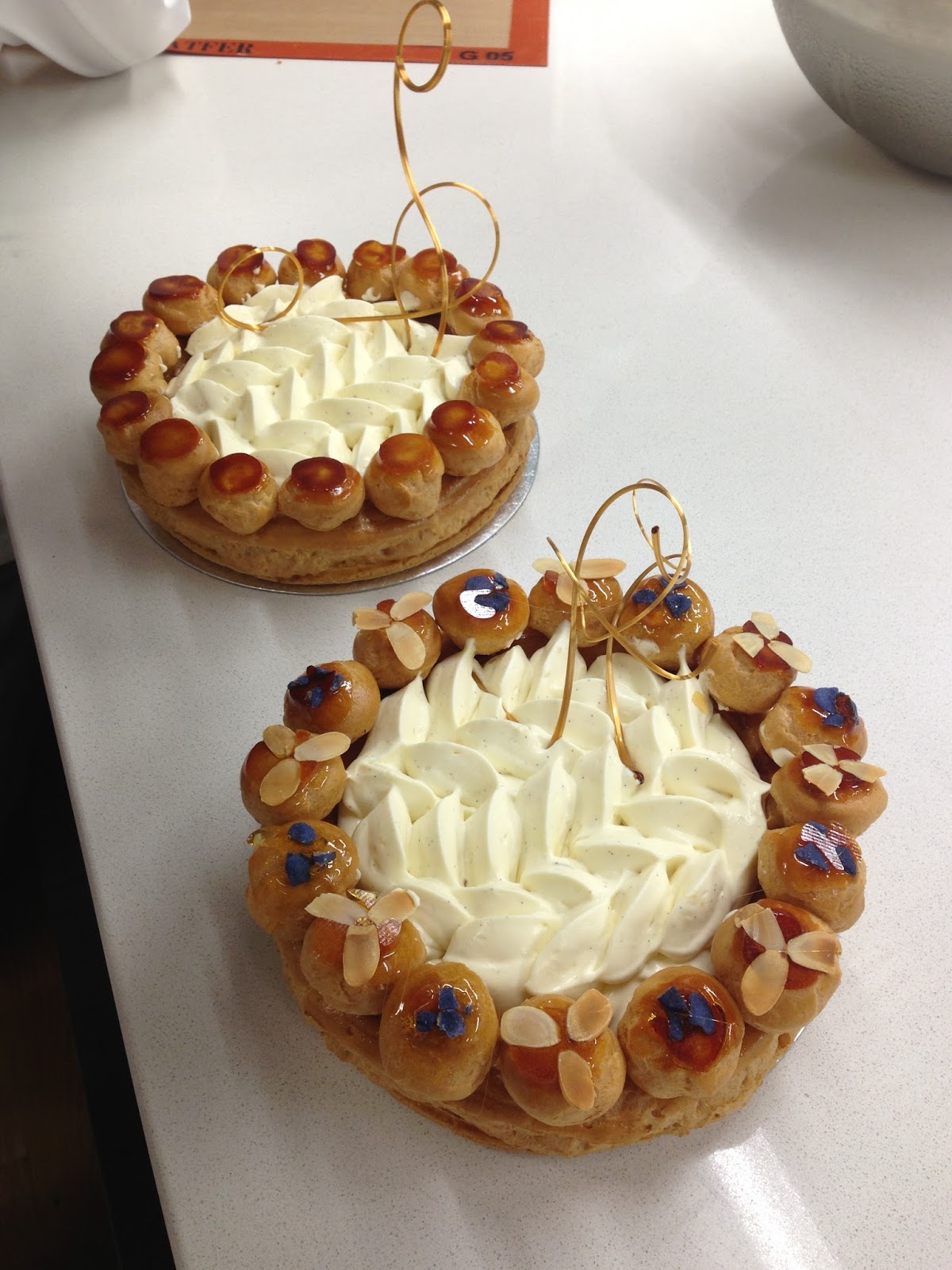 Gâteau Saint Honoré, uma obra de arte em forma de sobremesa Goiabada