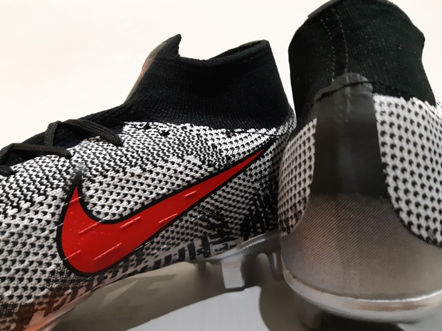 Cross Sport - Sepatu Futsal & Soccer: SEPATU BOLA - NIKE