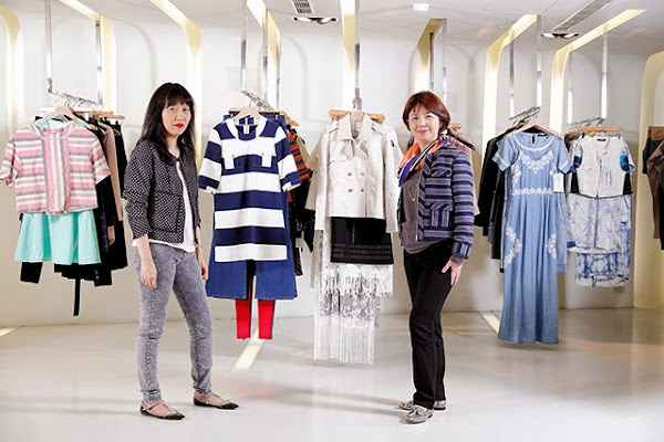 台南企業總經理楊富琴(右)vs.RUE58品牌總監賈雯蘭(左) 台南企業總經理楊富琴(右)vs.RUE58品牌總監賈雯蘭(左)