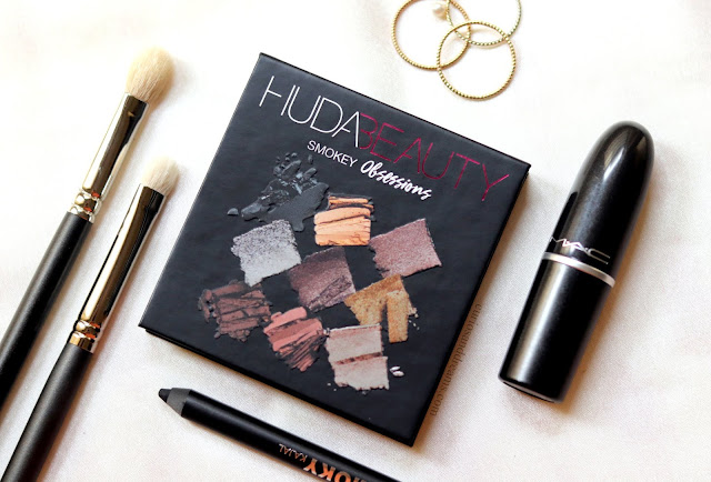 , Huda Beauty Smokey Obsessions Palette review, Huda Beauty Smokey Obsessions Palette india review and swatches