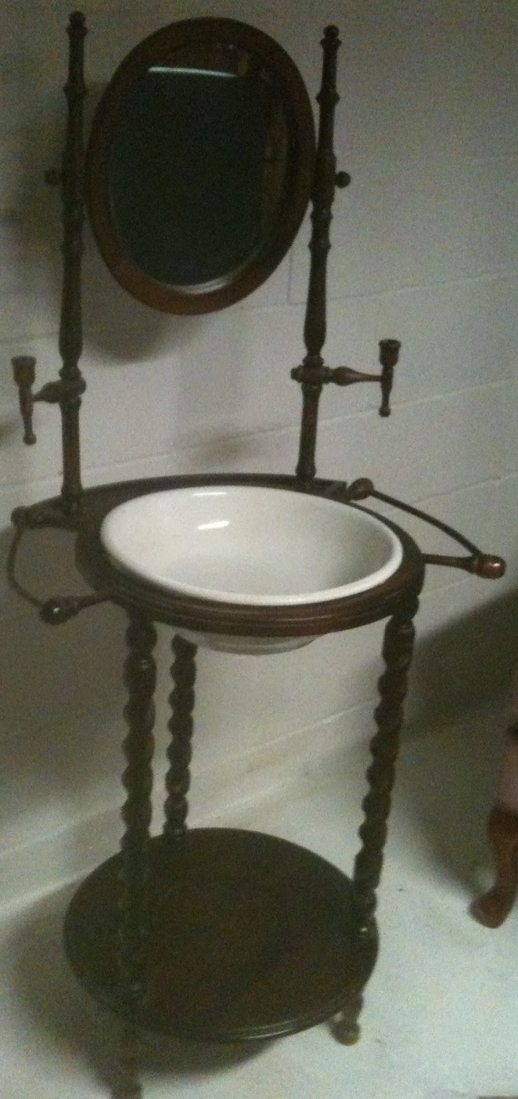 Crafting History Store: Victorian Washstand
