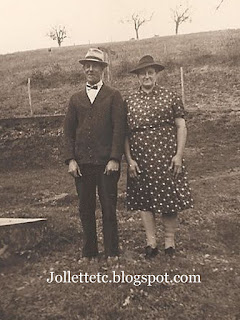 John and Essie Mathias late 1940s https://jollettetc.blogspot.com