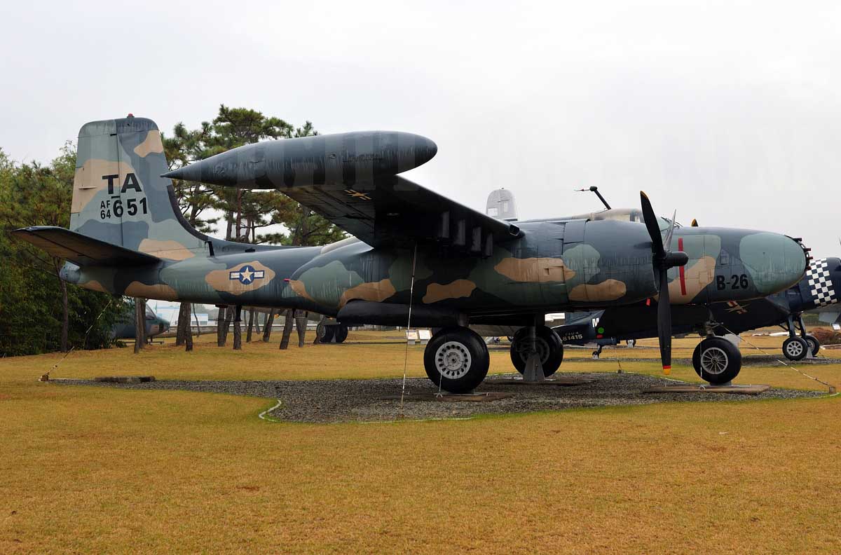 K 26. амортизатор boge 9-560-034-0000. K 26. Douglas b-26 counter invader. K 26.