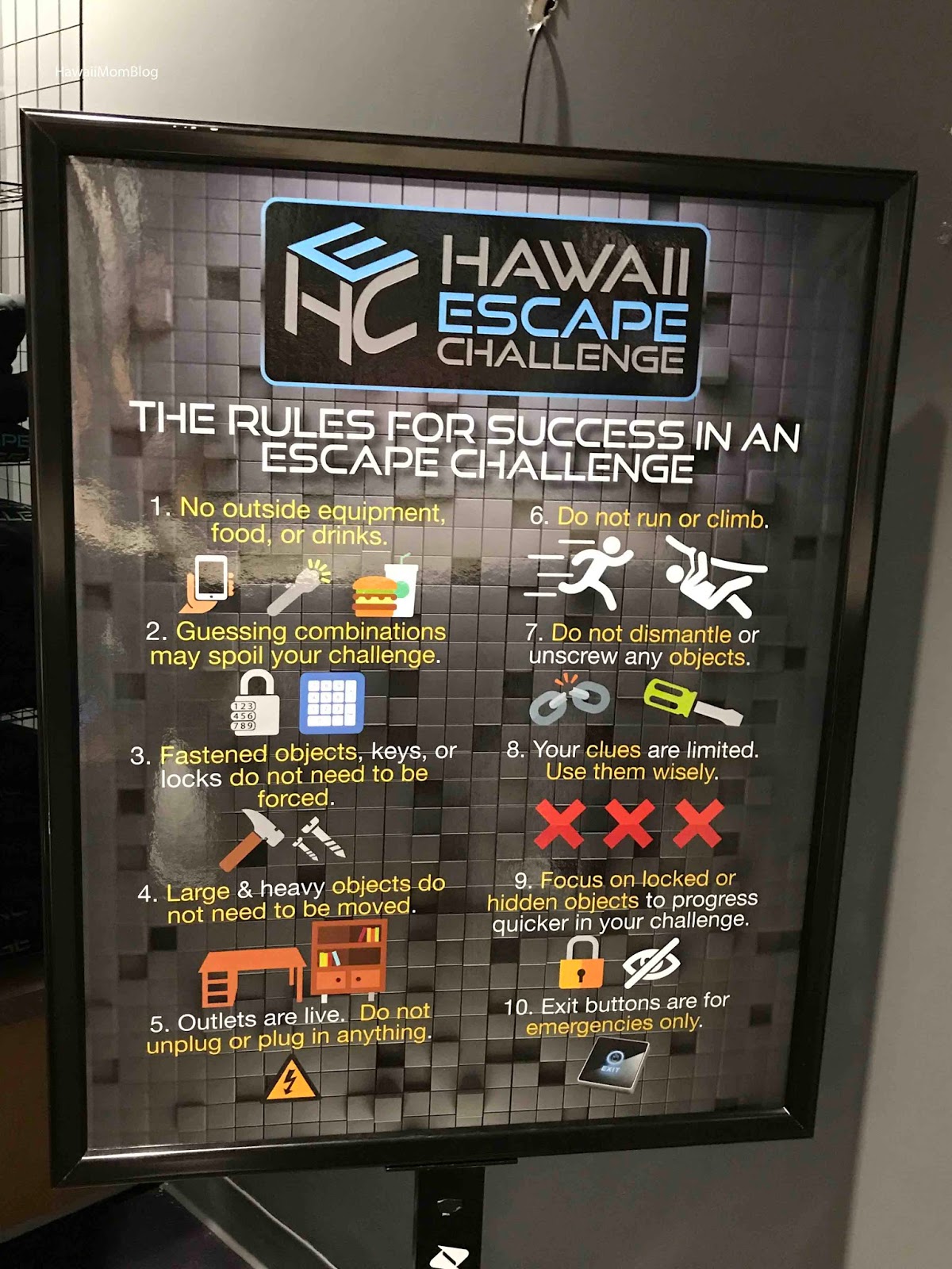 Hawaii Mom Blog: Hawaii Escape Challenge at Pearlridge