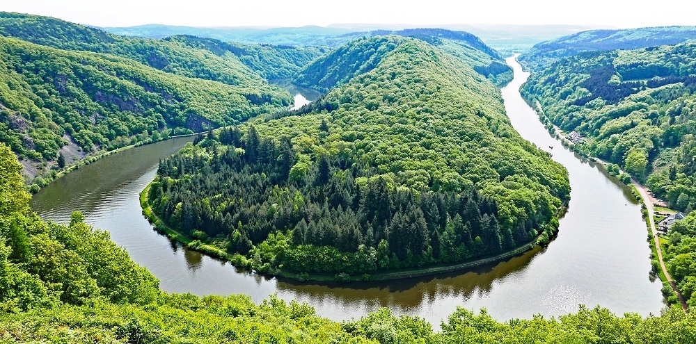 Saar loop, Mettlach - A beautiful river in northeastern France and western Germany