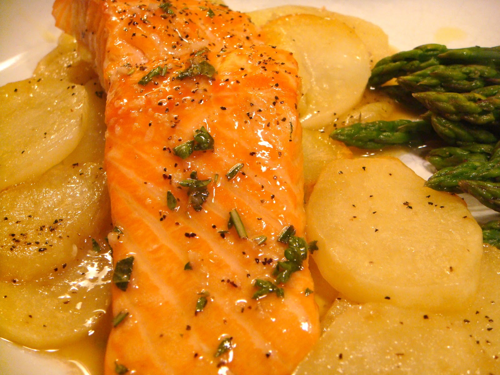 Delicious Dishings Roasted Salmon With Herb Vinaigrette