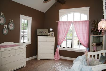 HABITACIONES DE BEBÉ EN CHOCOLATE Y ROSA | DORMITORIOS CON ESTILO