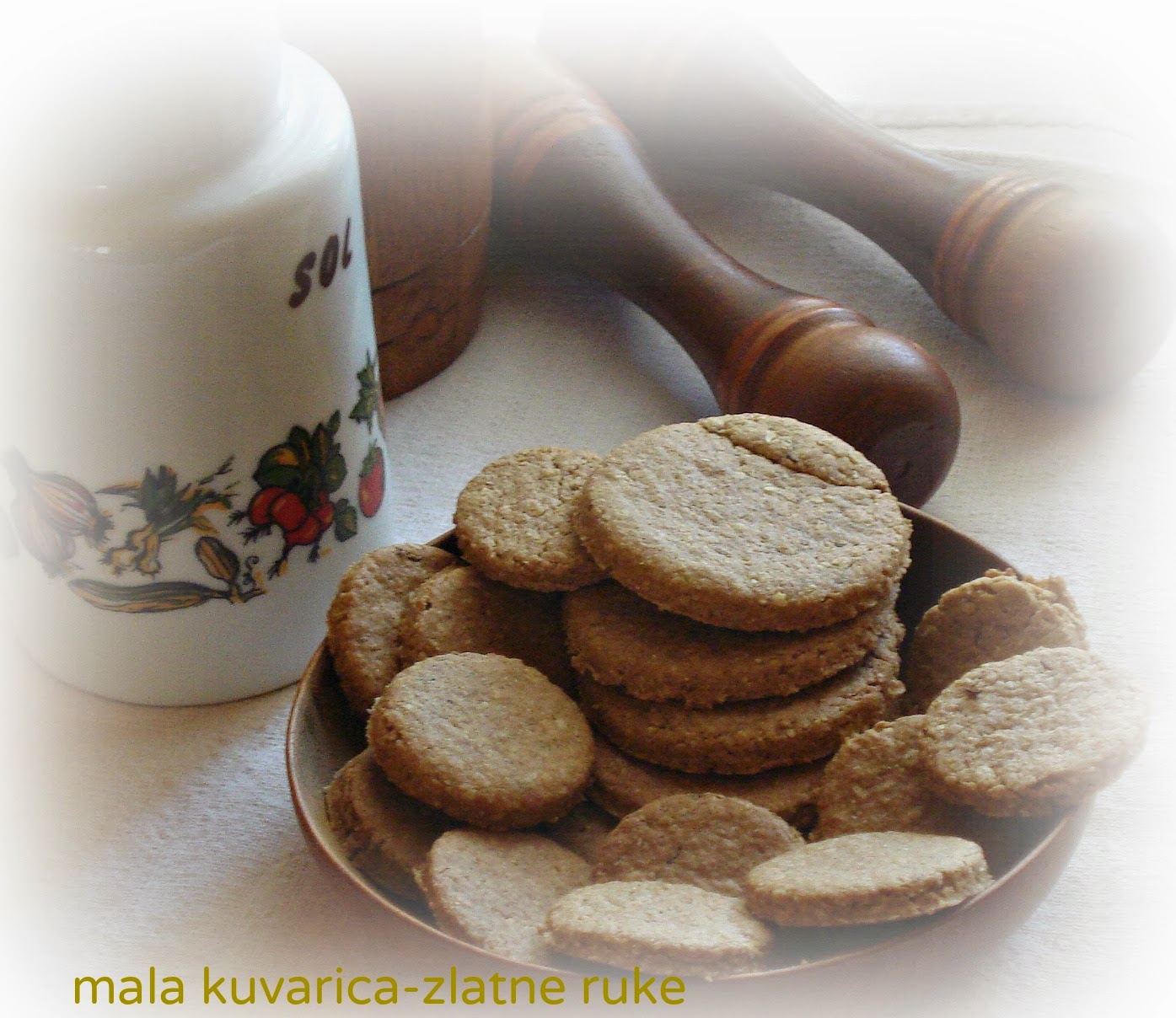 MALA KUVARICA - ZLATNE RUKE: SLANI KEKSI